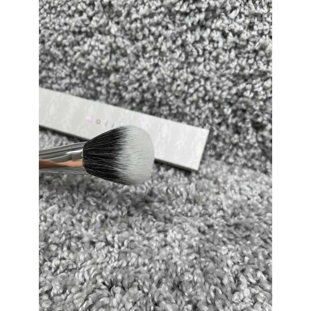 Mally Make Up Foundation Powder Brush Black White